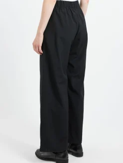 A Punto B - P1798 Trousers in Black