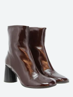 Ada 13 in Tmoro Glaze