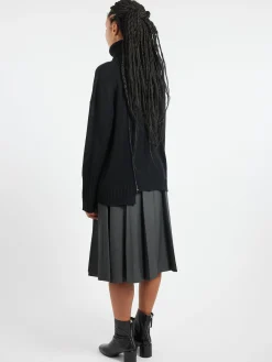 ADNYM ATELIER - Labi Roller Neck in Black