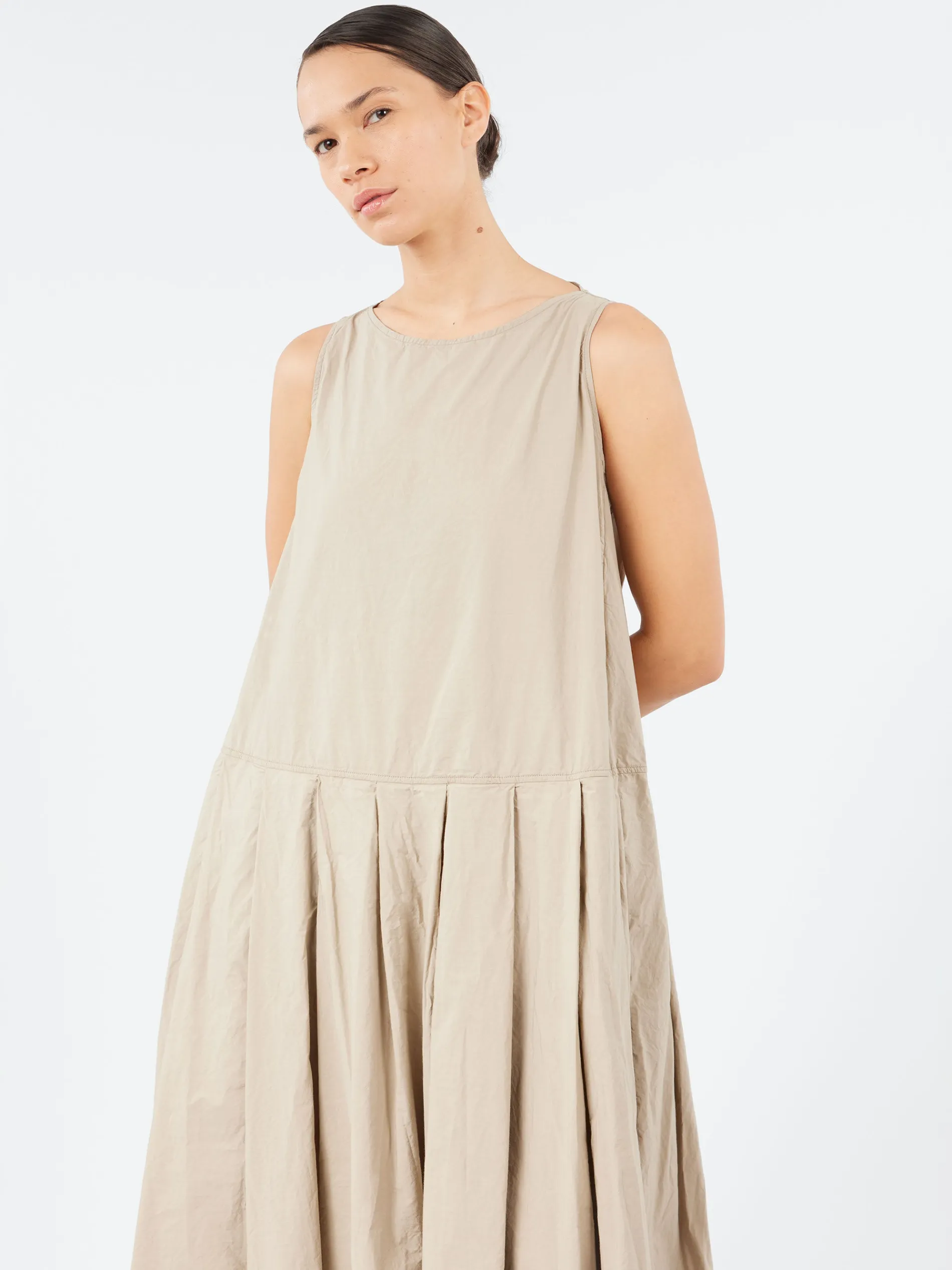 Album Di Famiglia - Pleated Sleeveless Dress TC in Stone