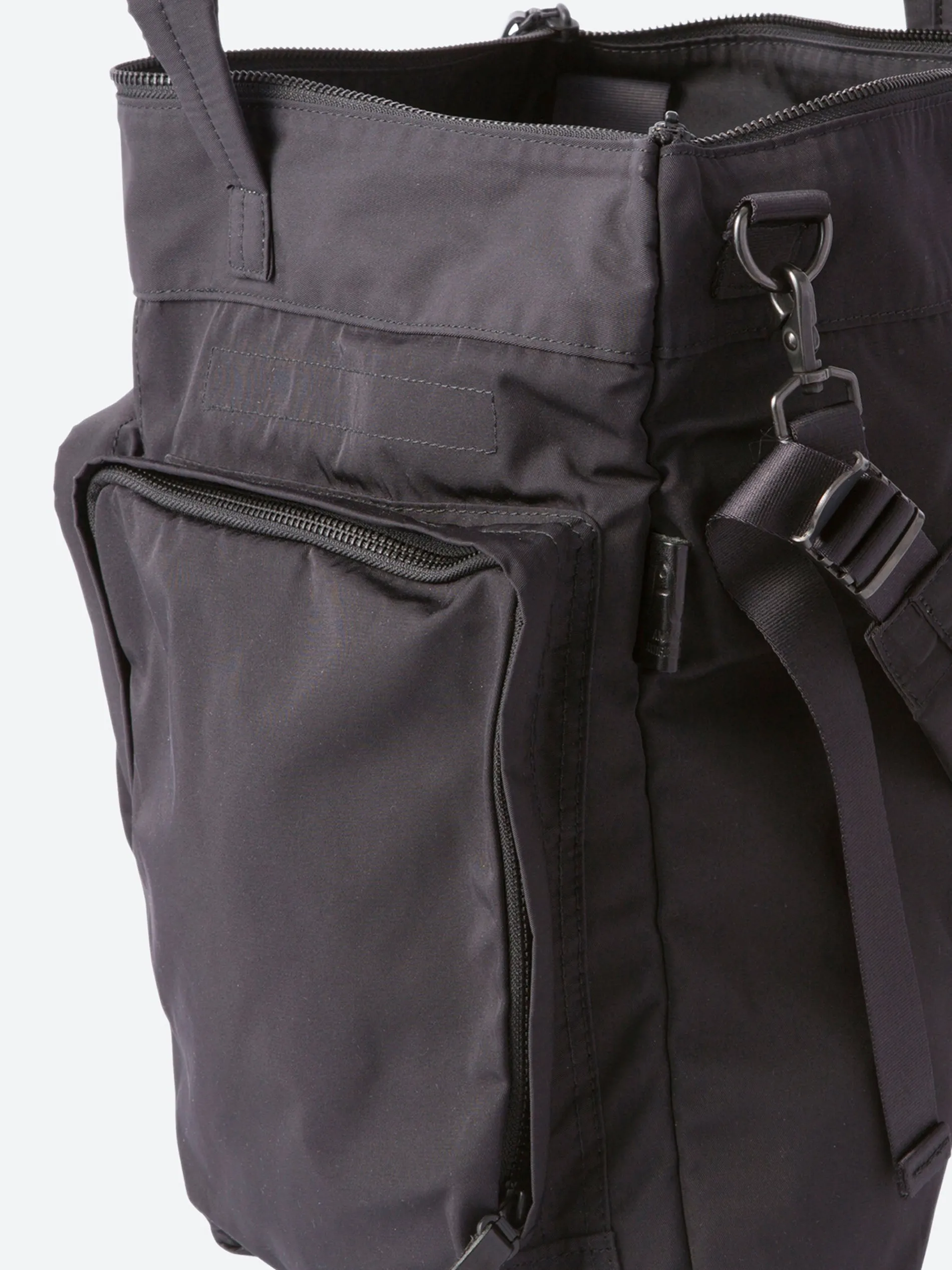 Amiacalva - Gabardine Helmet Bag in Black