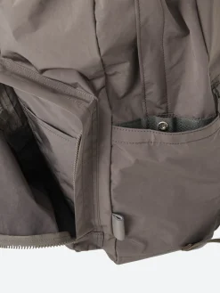 Amiacalva - Split Yarn Backpack in Grey