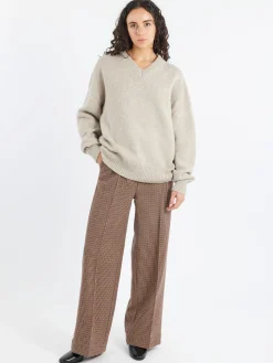 &Daughter - Balla Slouch V-Neck in Beige