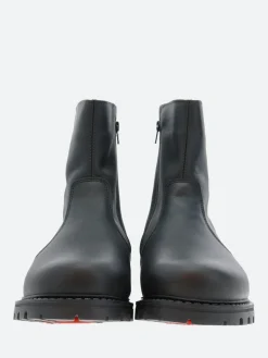 Anfibio - Tom in Black