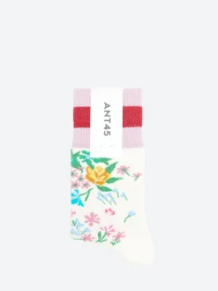 ANT45 - Waime Socks in Milk and Pink