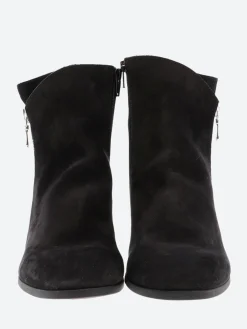 Arche - Teora Teozzi in Noir