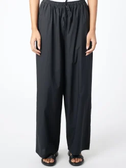 Baserange - Hujui Pants in Black