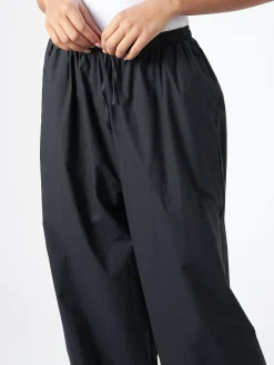 Baserange - Hujui Pants in Black