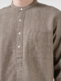 BEAMS PLUS - Linen Cotton Herringbone Band Collar Pullover Shirt in Brown