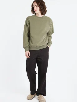 BEAMS PLUS - MIL Crew Fleece in Olive