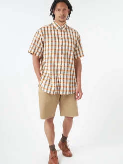 BEAMS PLUS - Plain Front Shorts in Khaki