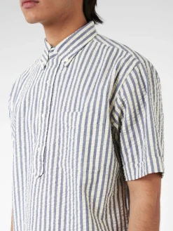 BEAMS PLUS - Seersucker Pullover Short Sleeve Button Down Shirt in Stripe