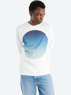 Blue Blue Japan - Omaru Gradation Long Sleeve T-Shirt in Blue