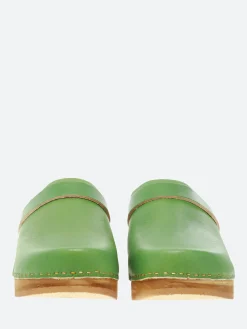Bosabo - Anna Clogs in Verte Pomme Vegetal