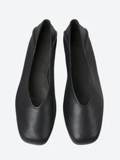 Camper - Casi Myra Ballerina Flats in Black