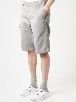 Carhartt WIP - Master Short in Marengo