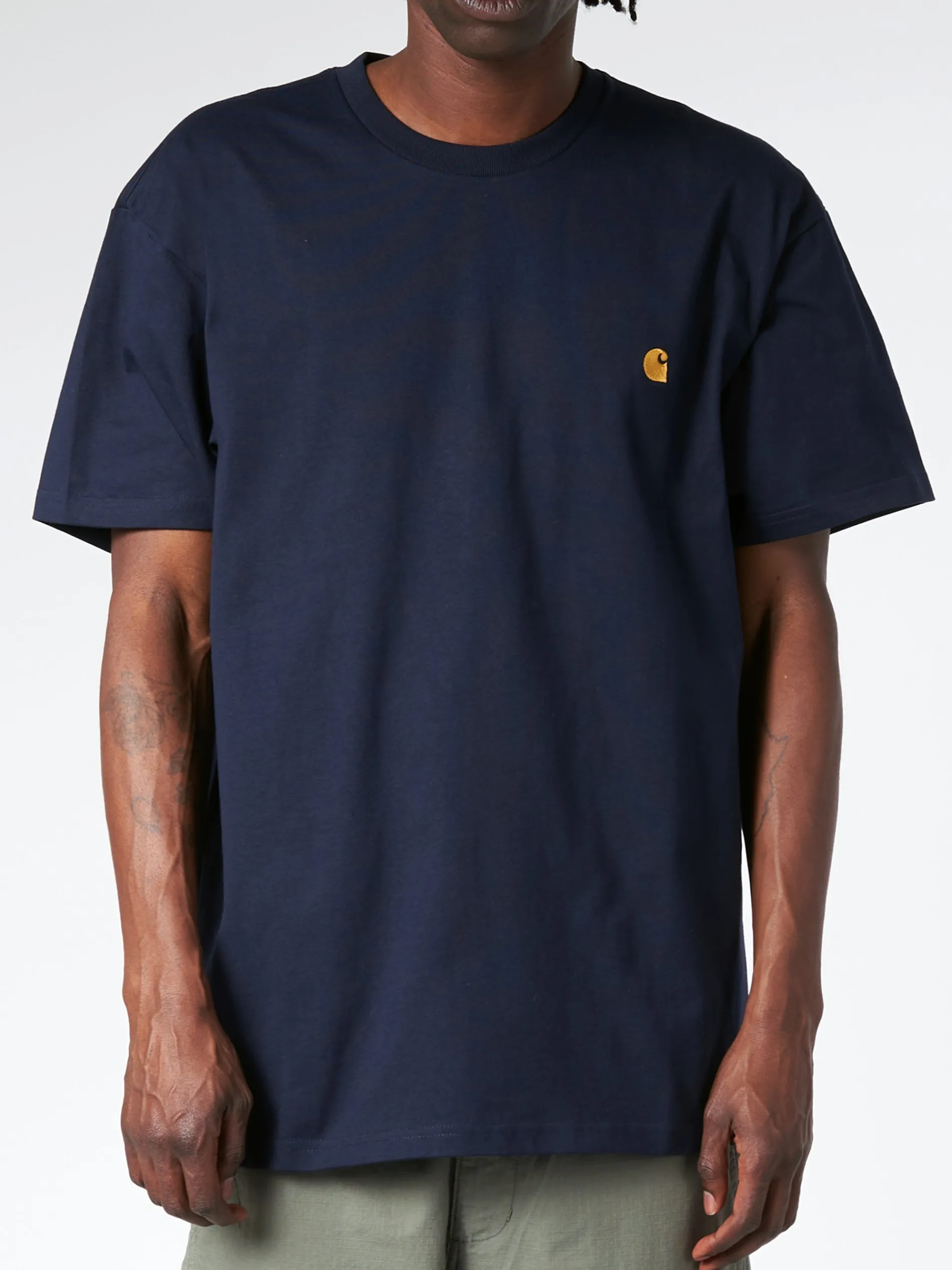 Carhartt WIP - S/S Chase T-Shirt in Dark Navy/Gold