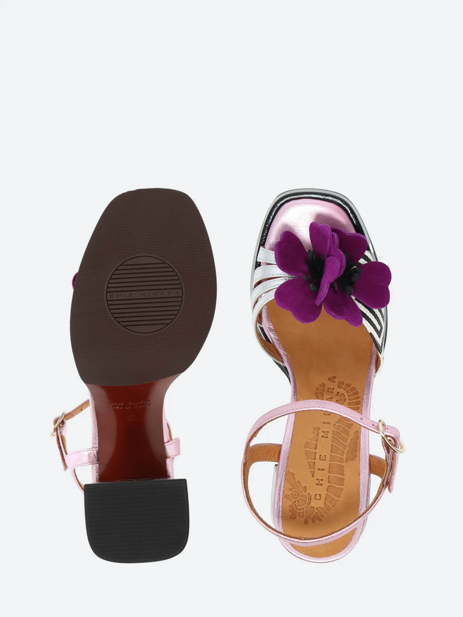 Chie Mihara - Nassun in Disco and Silver Citroen