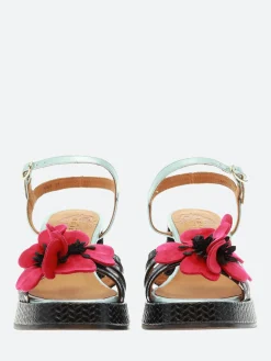 Chie Mihara - Nassun in Pop and Black