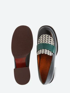 Chie Mihara - Tobsin in Black and Forest