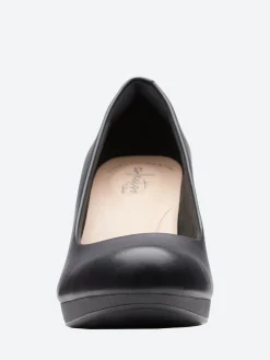 Clarks - Adriel Viola in Black Leather