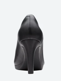 Clarks - Adriel Viola in Black Leather