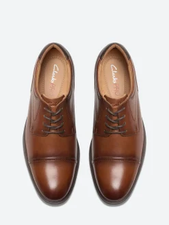 Clarks - Eldredge Cap in Dark Tan