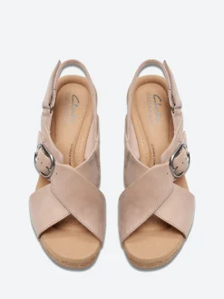 Clarks - Giselle Dove in Sand Nubuck