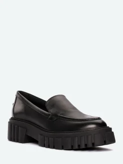 Clarks - Page Loafer in Black