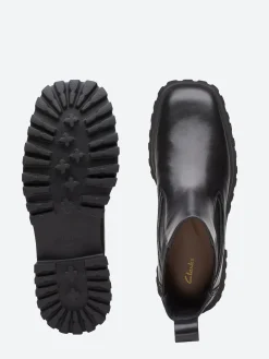 Clarks - Stayso Rise Chelsea Boots in Black Leather