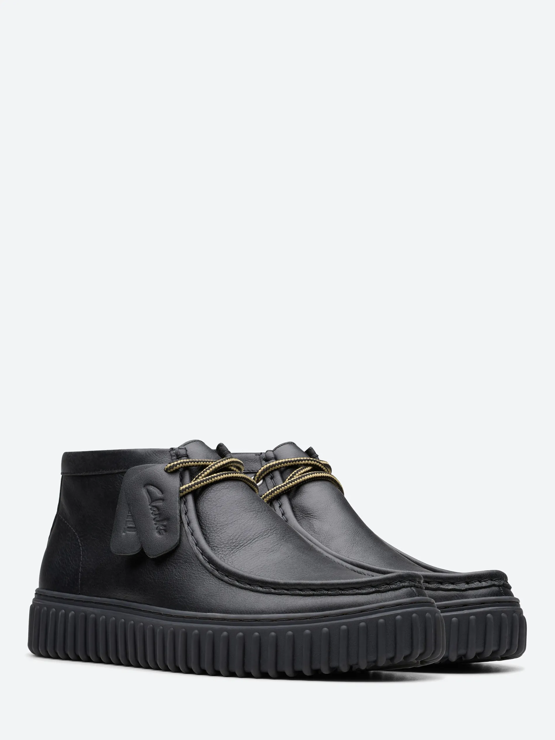 Clarks - Torhill Hi in Black