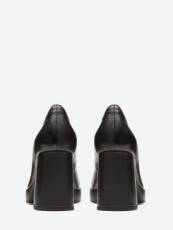 Clarks - Zoya85 Court in Black Leather