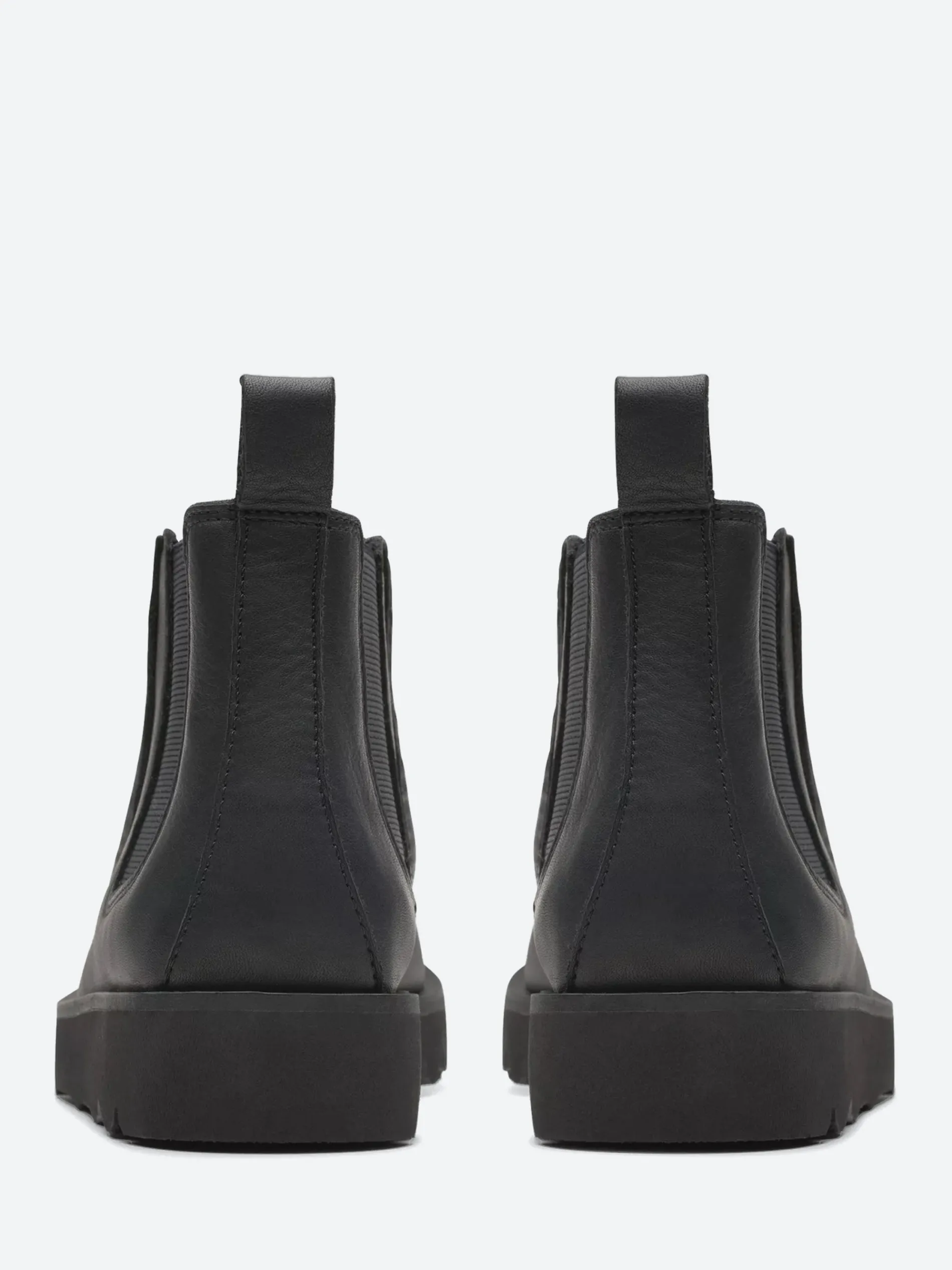 Clarks Originals - Walla Chelsea in Black