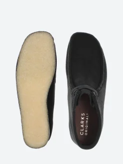 Clarks Originals - Wallabee Boot in Black Suede