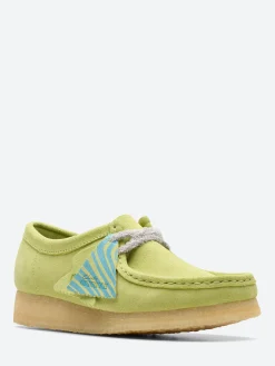 Clarks Originals - Women's Wallabee in Pale Lime Suede