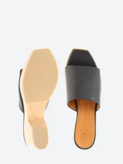 Coclico - Mist Clog in Black Leather