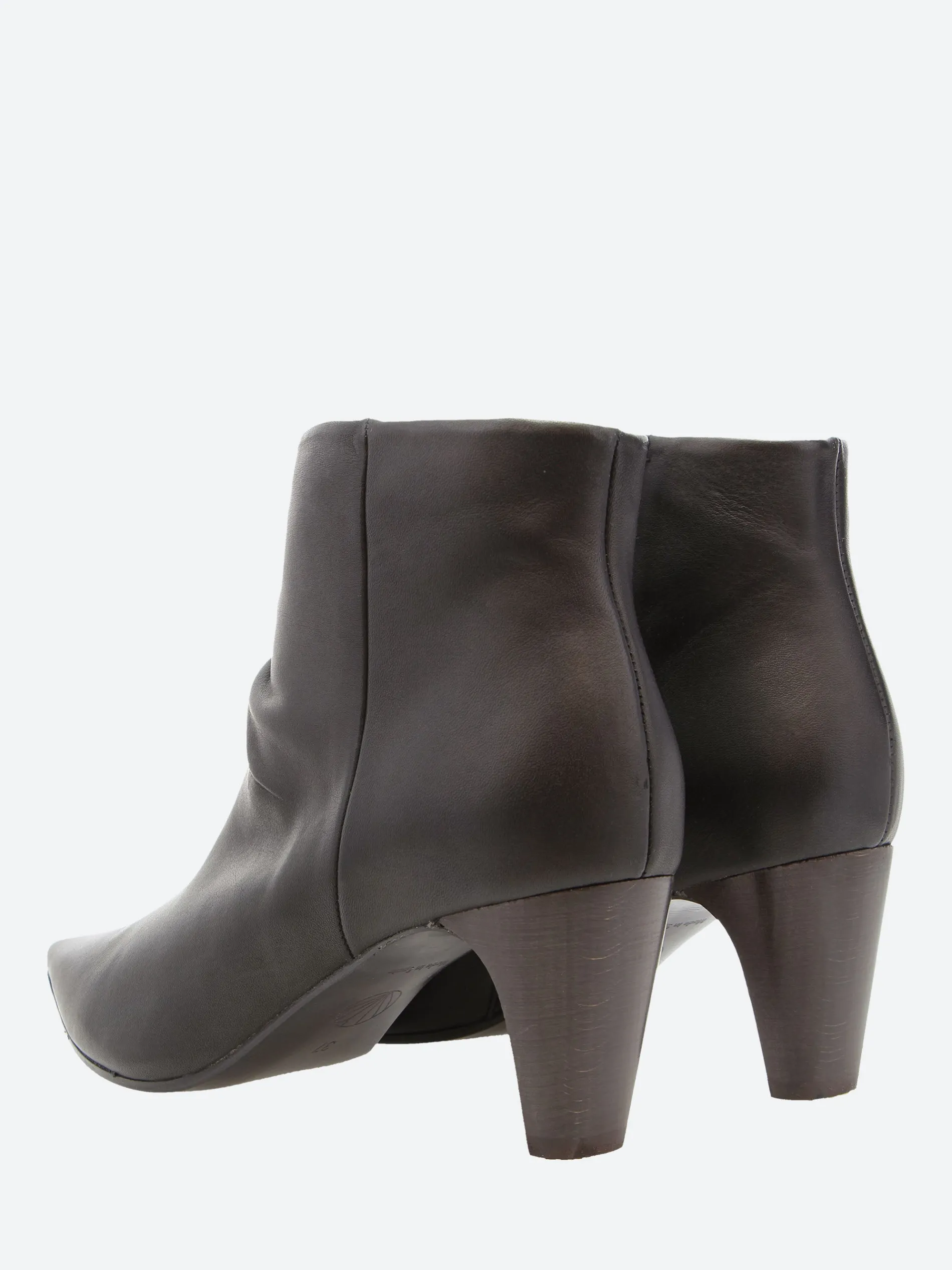 Coclico - Plato in Black Savanna