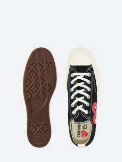 Comme des Garçons PLAY - Red Heart Chuck 70 Low Top in Black