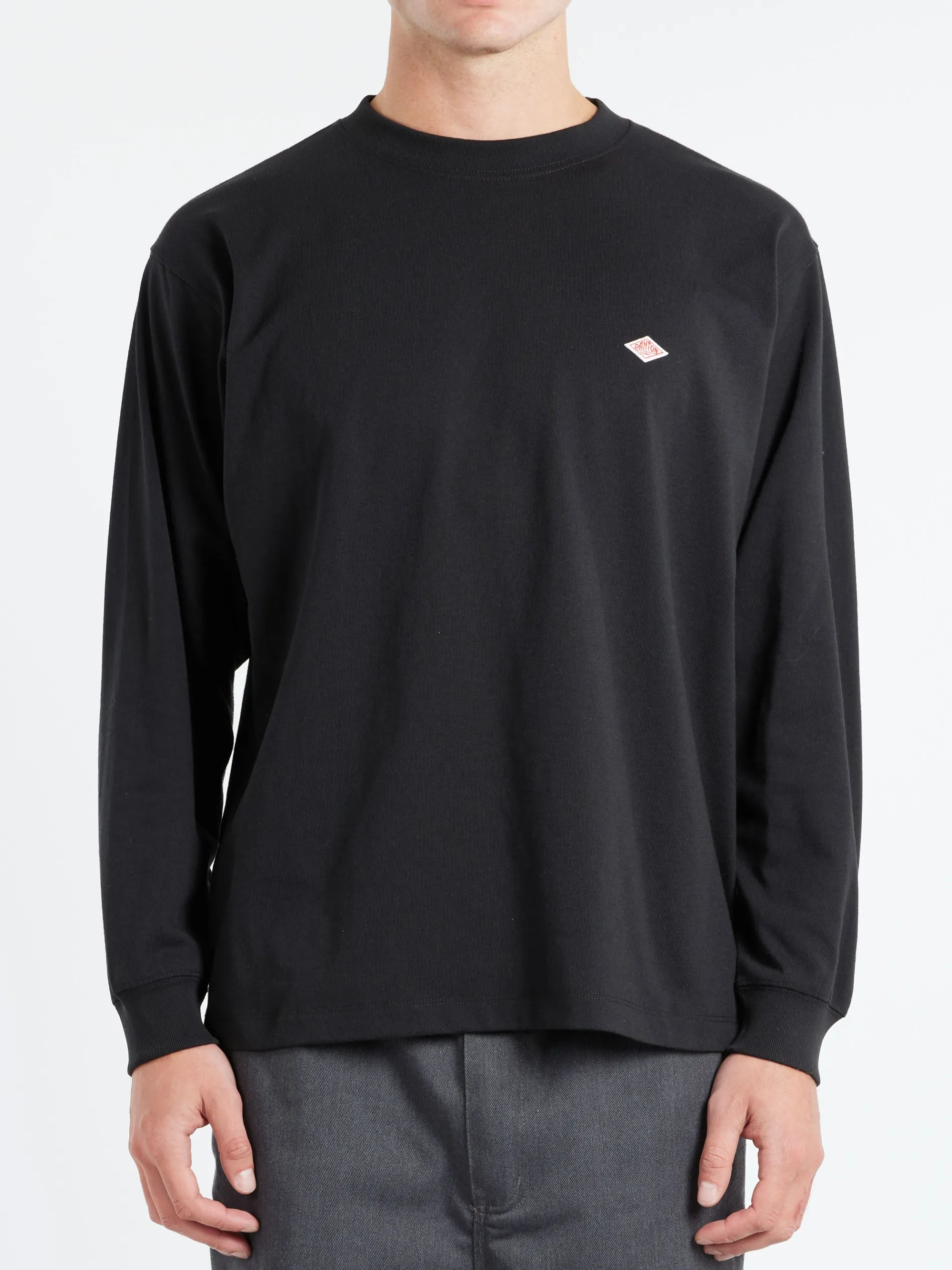 Danton - Long Sleeve T-Shirt in Black