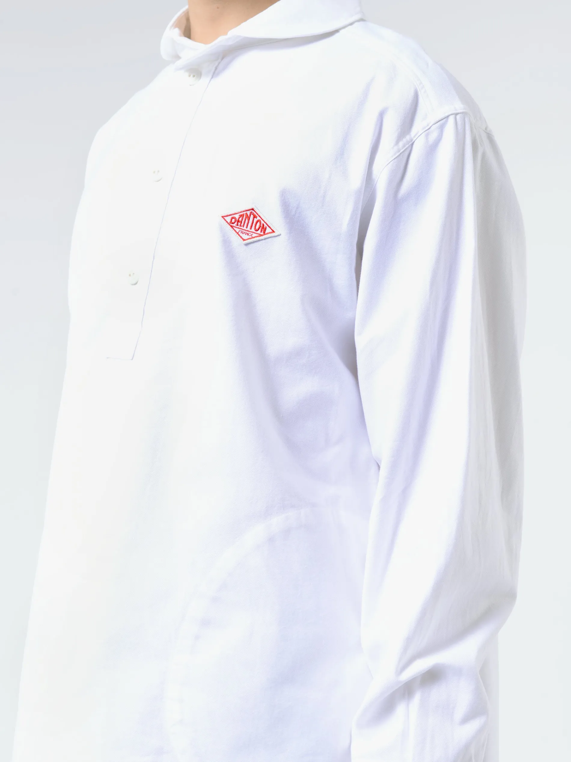 Danton - Round Collar Shirt in White