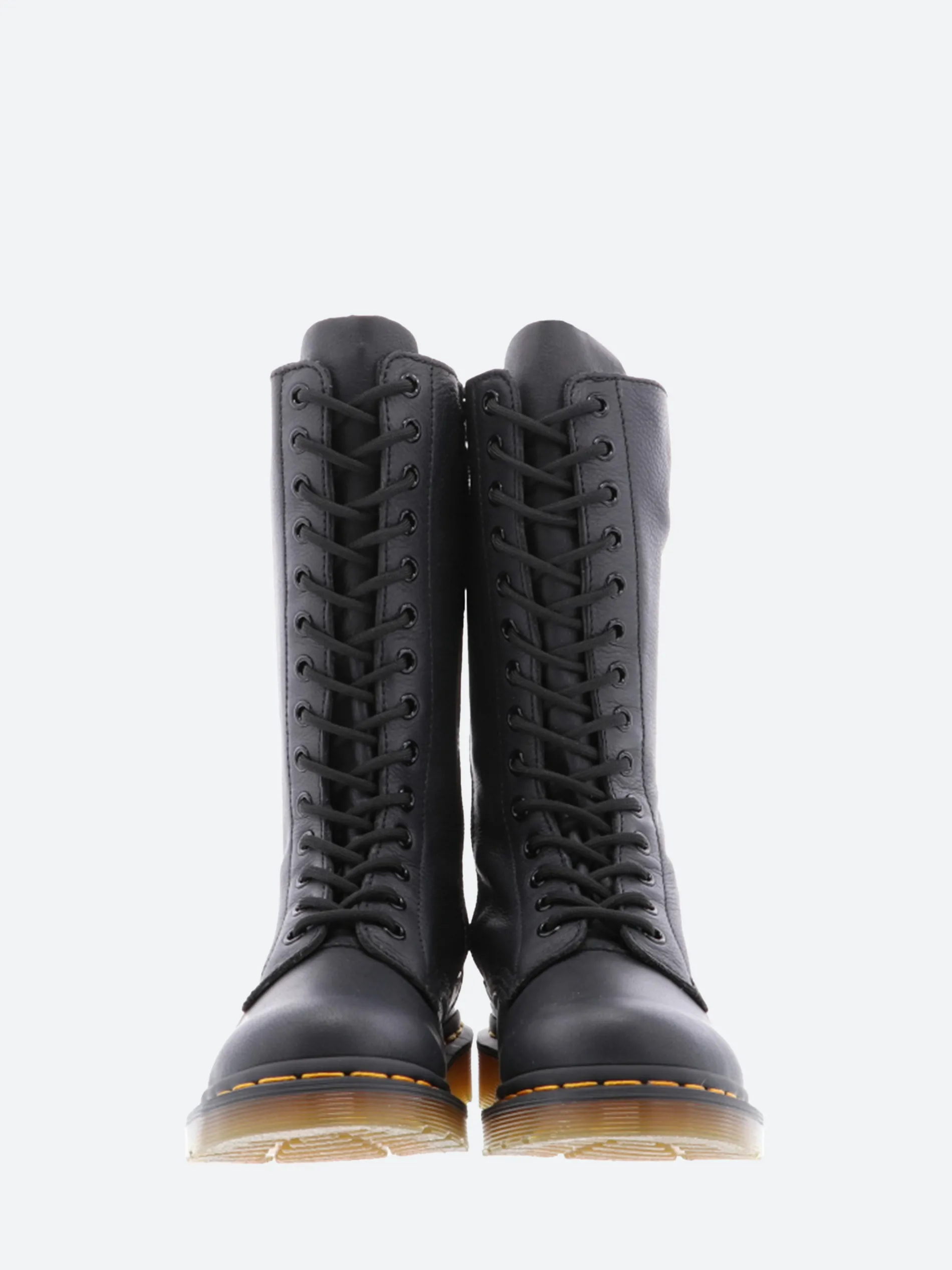Dr. Martens - 1B99 in Black Virginia
