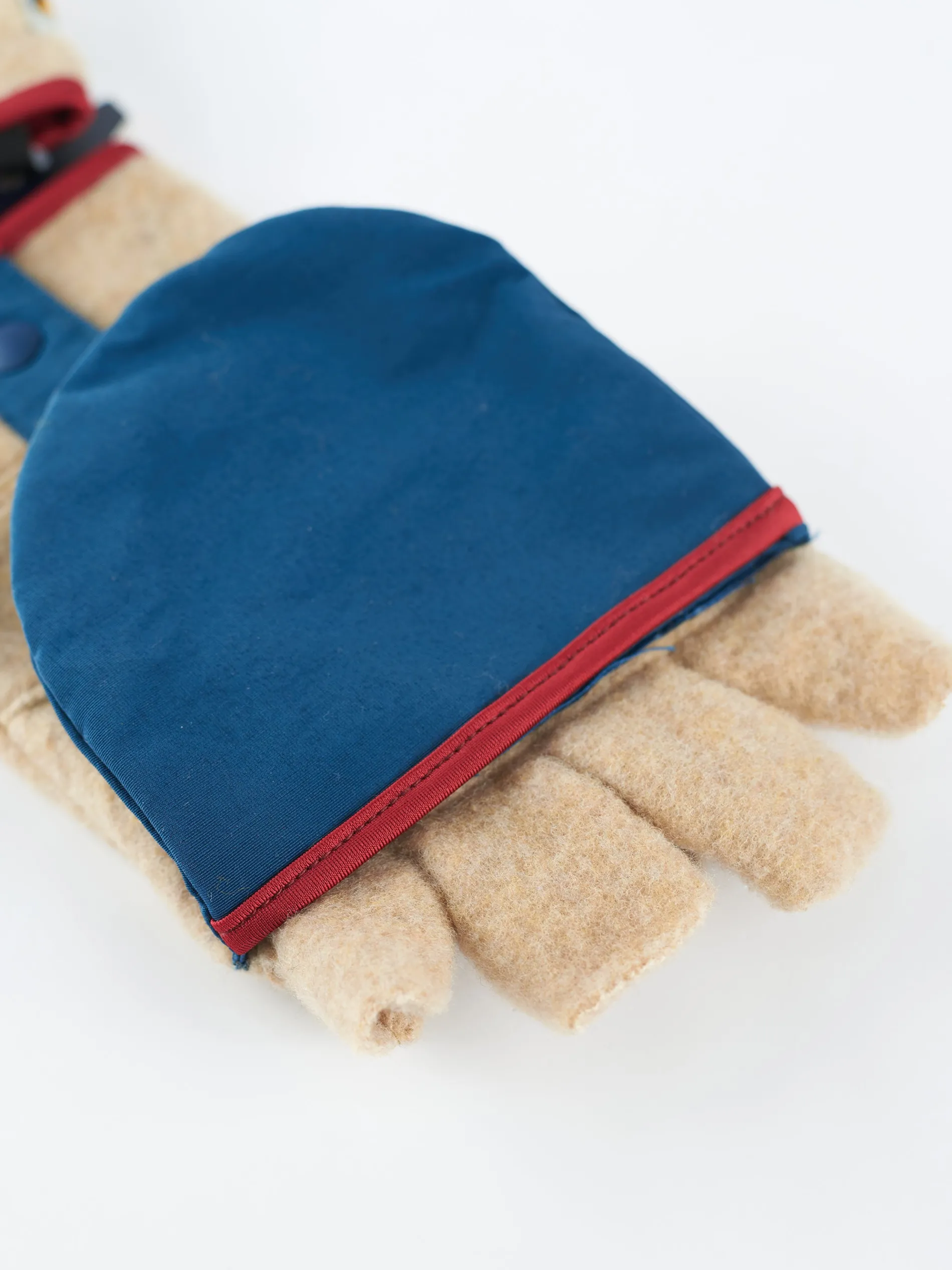 Elmer - Flip Mitten in Camel and Blue