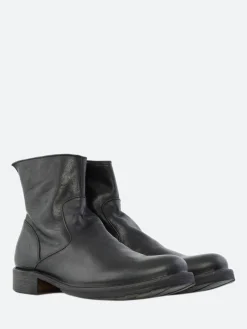 Fiorentini + Baker - 709 Eternity in Nero Cusna