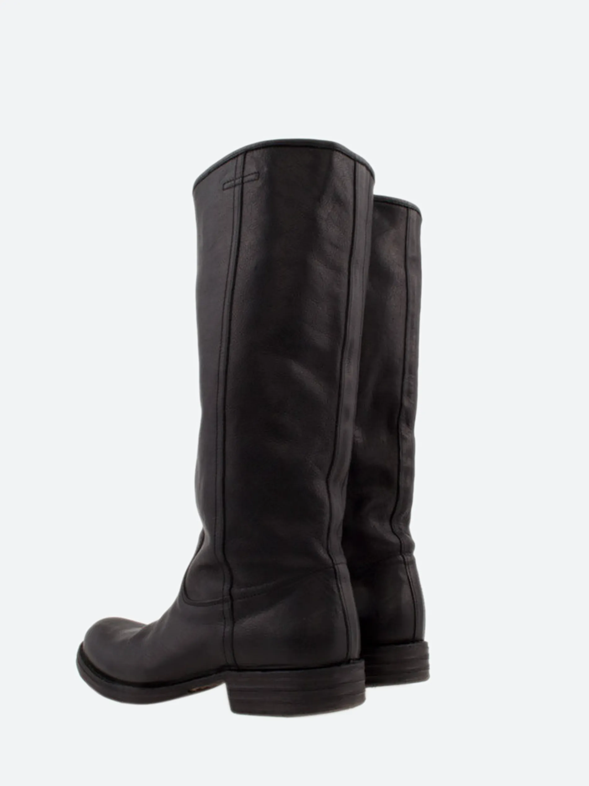 Fiorentini + Baker - 7460 Eternity in Nero Cusna