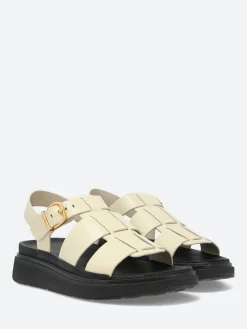 FitFlop - GEN-FF Fisherman Sandals in Paris Beige