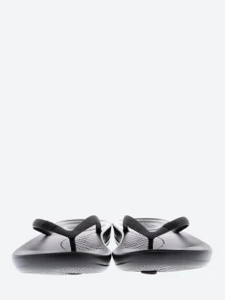 FitFlop - Iqushion in Black