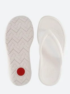 FitFlop - Relieff Recovery Toe-Post Sandals in Urban White
