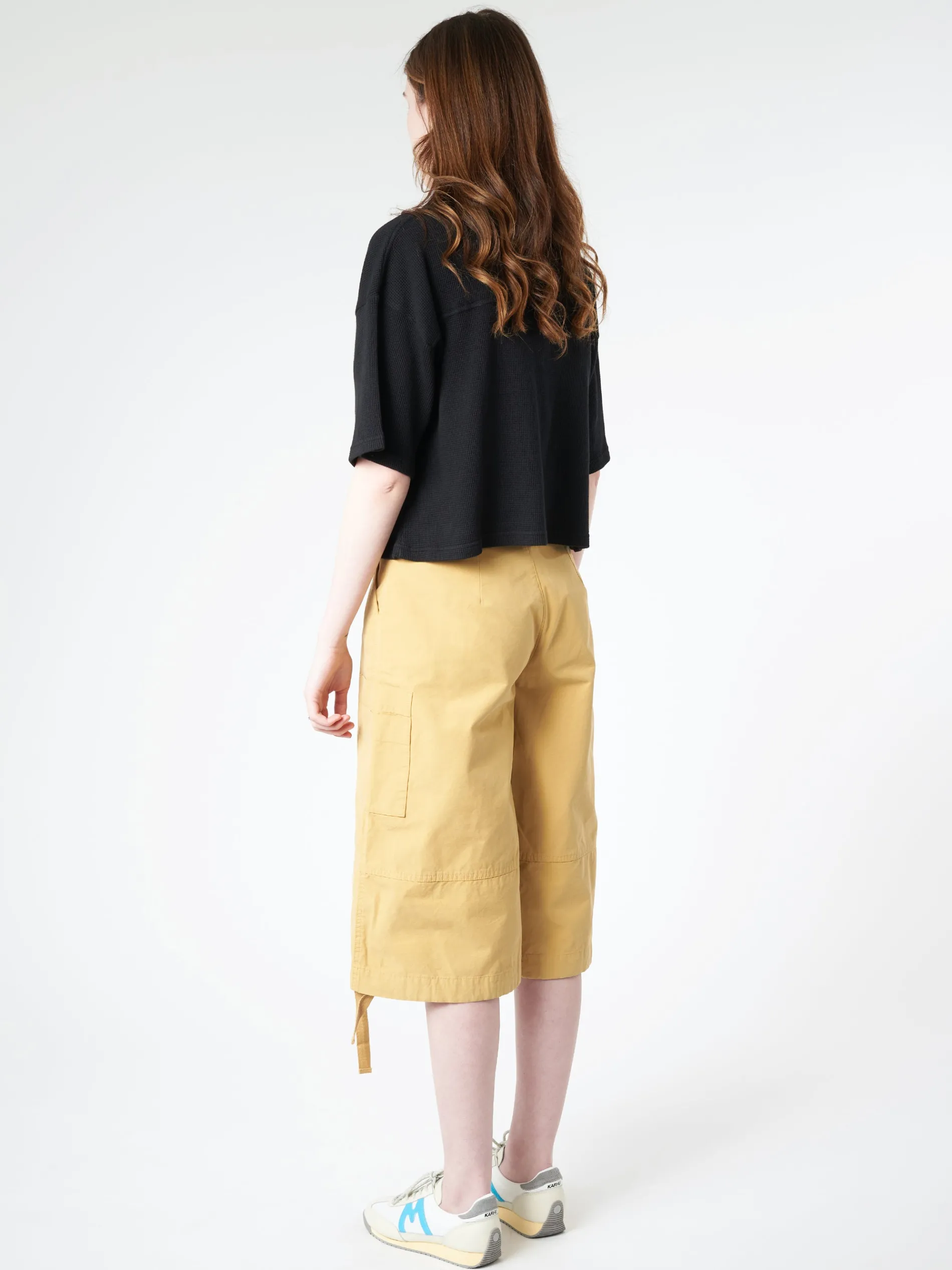 Girls of Dust - Big T Cropped in Black