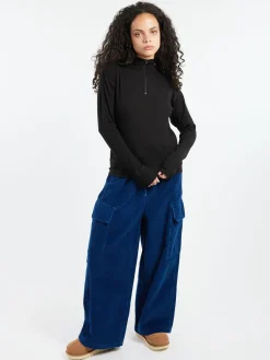 Girls of Dust - Zipper Pull Over Sweater in Black