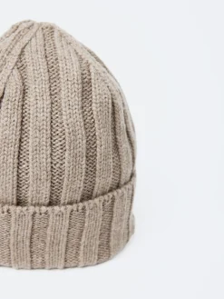 gravitypope - B248 Beanie in Castoro